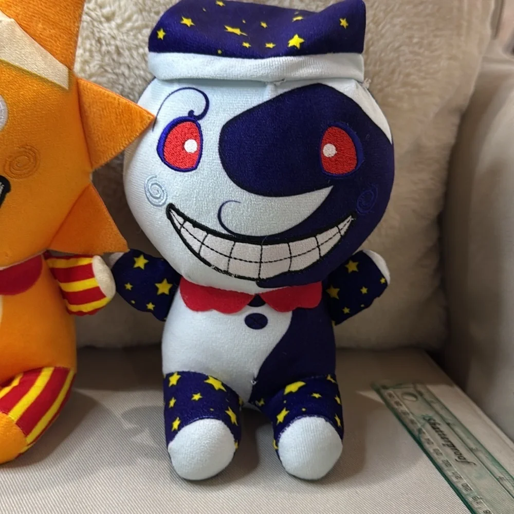 FNAF Sundrop and Moondrop Plush Security Breach